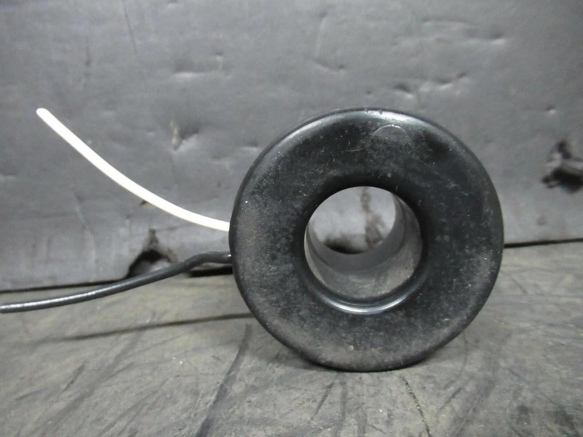 Used INSTRUMENT CURRENT TRANSFORMER 2DARL-101 RATIO: 100:5 A RF: 2 50-400 HZ 600 V