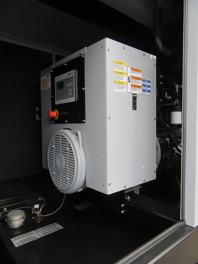 Used 30 KW DIESEL GENERATOR MTU 120/240V  JOHN DEERE SOUND ENCLOSED 196 HRS  VIDEO