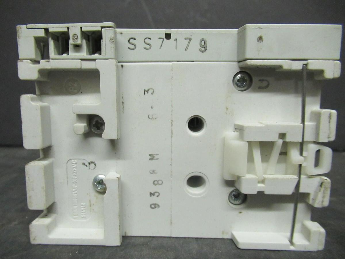 Used ABB MANUAL MOTOR START MS325 3 - 5 HP @ 480 V 4 - 6.3 AMP 600 VAC W/ AUXILIARY