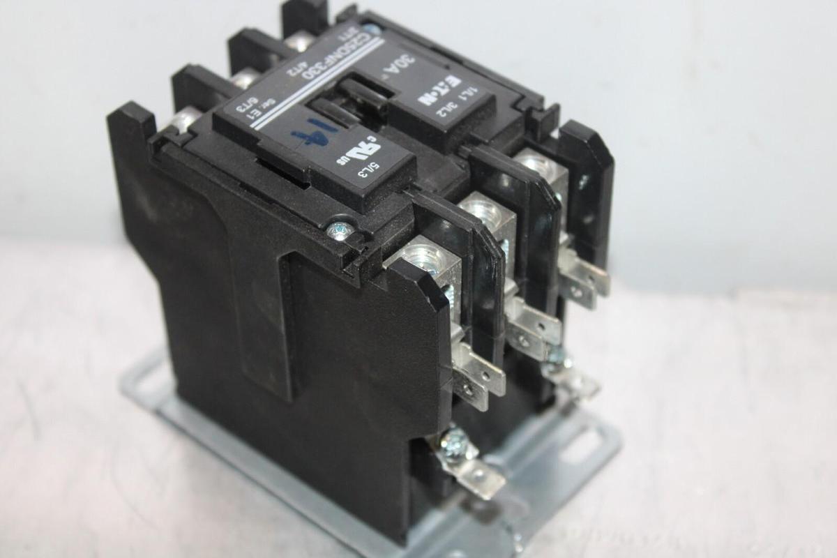 Used EATON CONTACTOR C25DNF330 30 AMP 600 VOLT 3-POLE 15 HP 11 KW *WARRANTY*