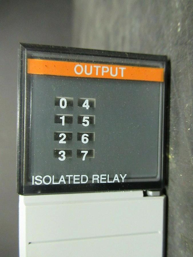 Used ALLEN BRADLEY SLC 500 1746-OX8 ISOLATED RELAY OUTPUT MODULE SER. A **WARRANTY!**