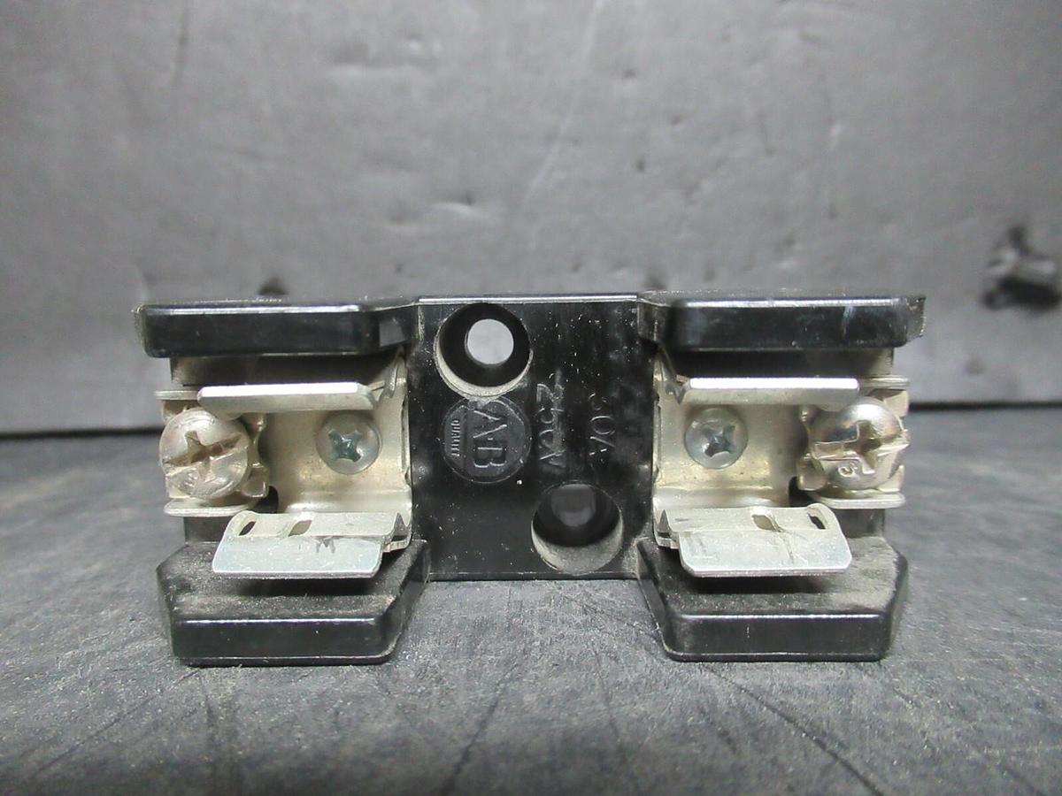 Used ALLEN-BRADLEY SINGLE POLE FUSE BLOCK 1491-N121 SER. D 250 VOLT 30 AMP CLASS H