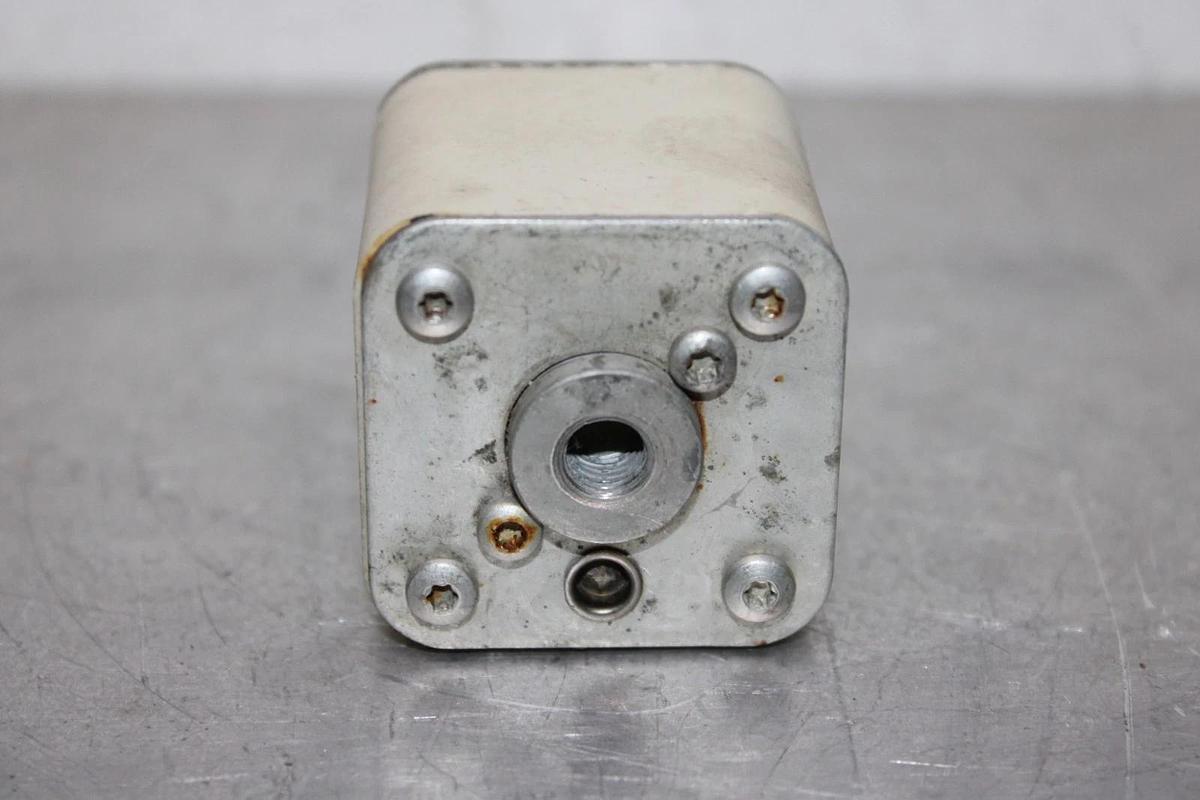 Used BUSSMANN SQUARE BODY FUSE 170M3423 700 VAC 630 AMP *WARRANTY*