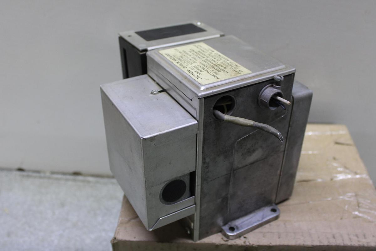Used SQUARE D I-LINE HCW PANELBOARD 600 VAC 600 AMP 18-SLOT TYPE 1 ENCLOSURE