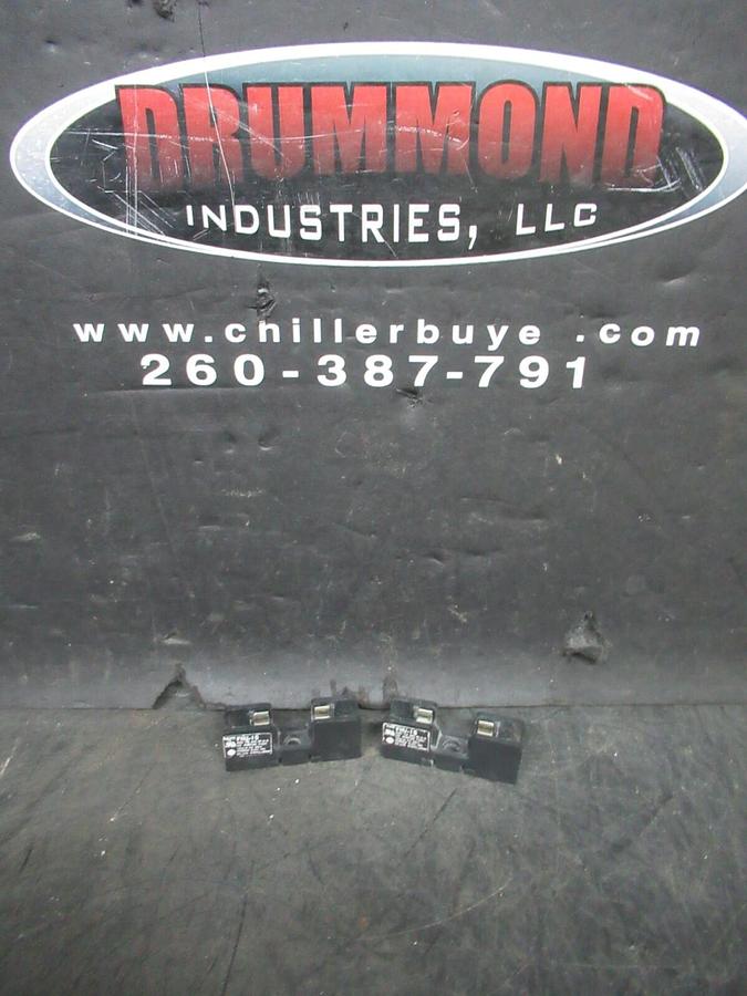 Used (LOT OF 2) YOSHIDA SINGLE FUSE LUG FHU-15 250 VOLT 15 AMP **WARRANTY INCLUDED**