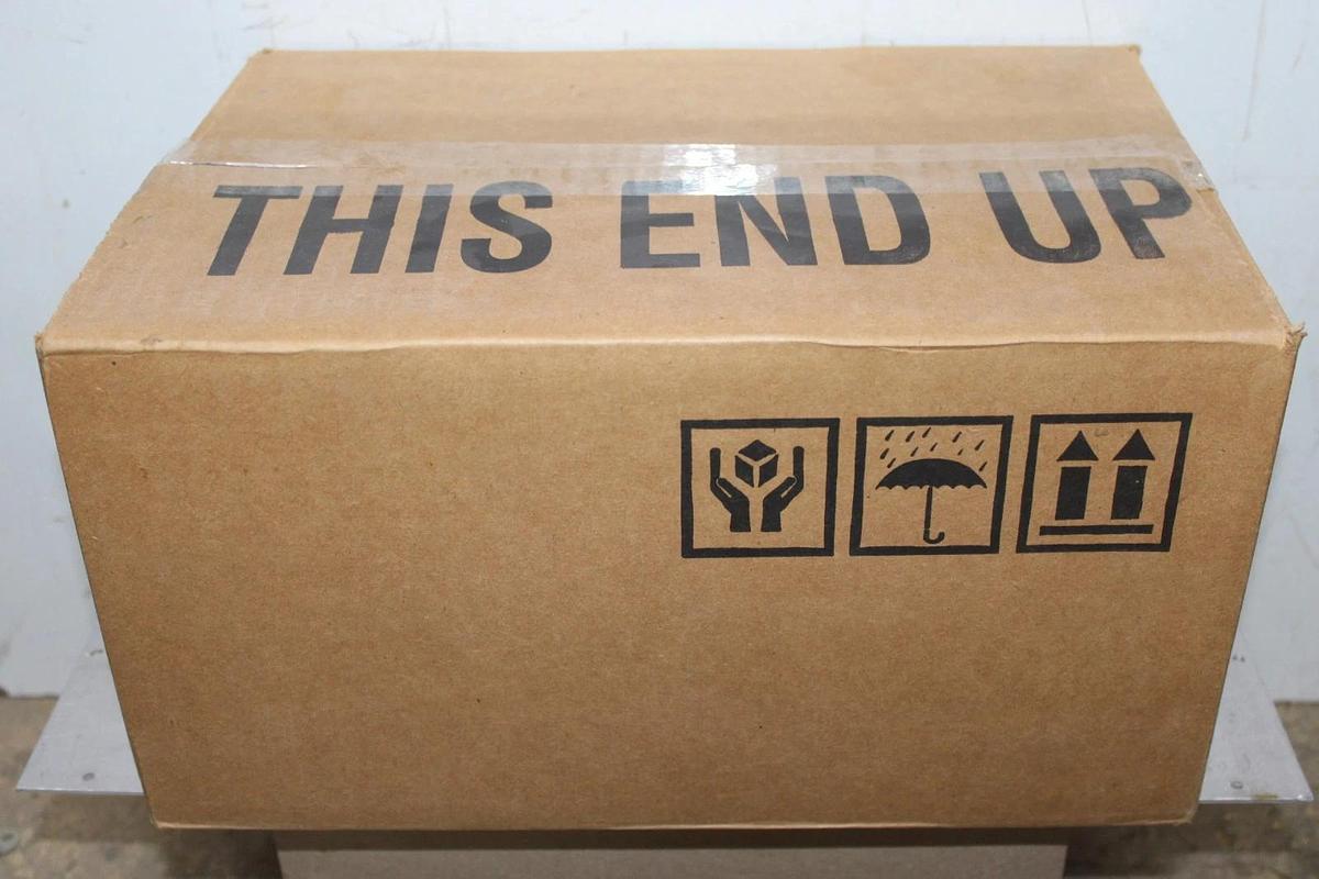 NIB GENERAL ELECTRIC GENERAL DUTY SAFETY SWITCH TG4322 60 AMP 240 VAC 3-POLE