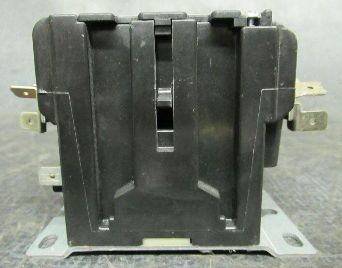 Used FURNAS DEFINITE PURPOSE CONTROLLER 42CF35AJASG 600V 40 AMP 15HP 50A/RES