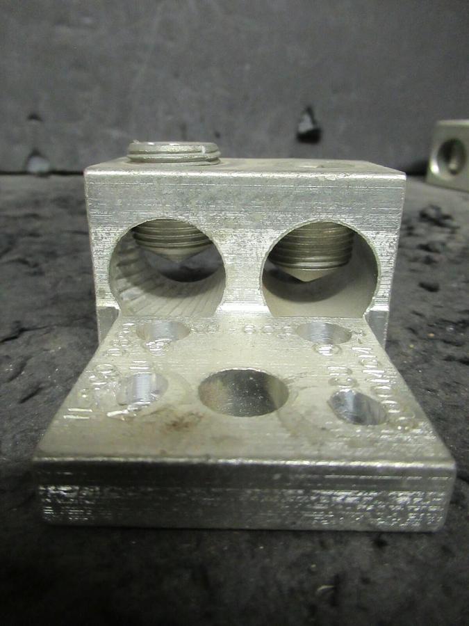 Used (3 QTY) ILSCO D899 2 DOUBLE BARREL MECHANICAL CONNECTOR LUG TAPS 600MCM - #2