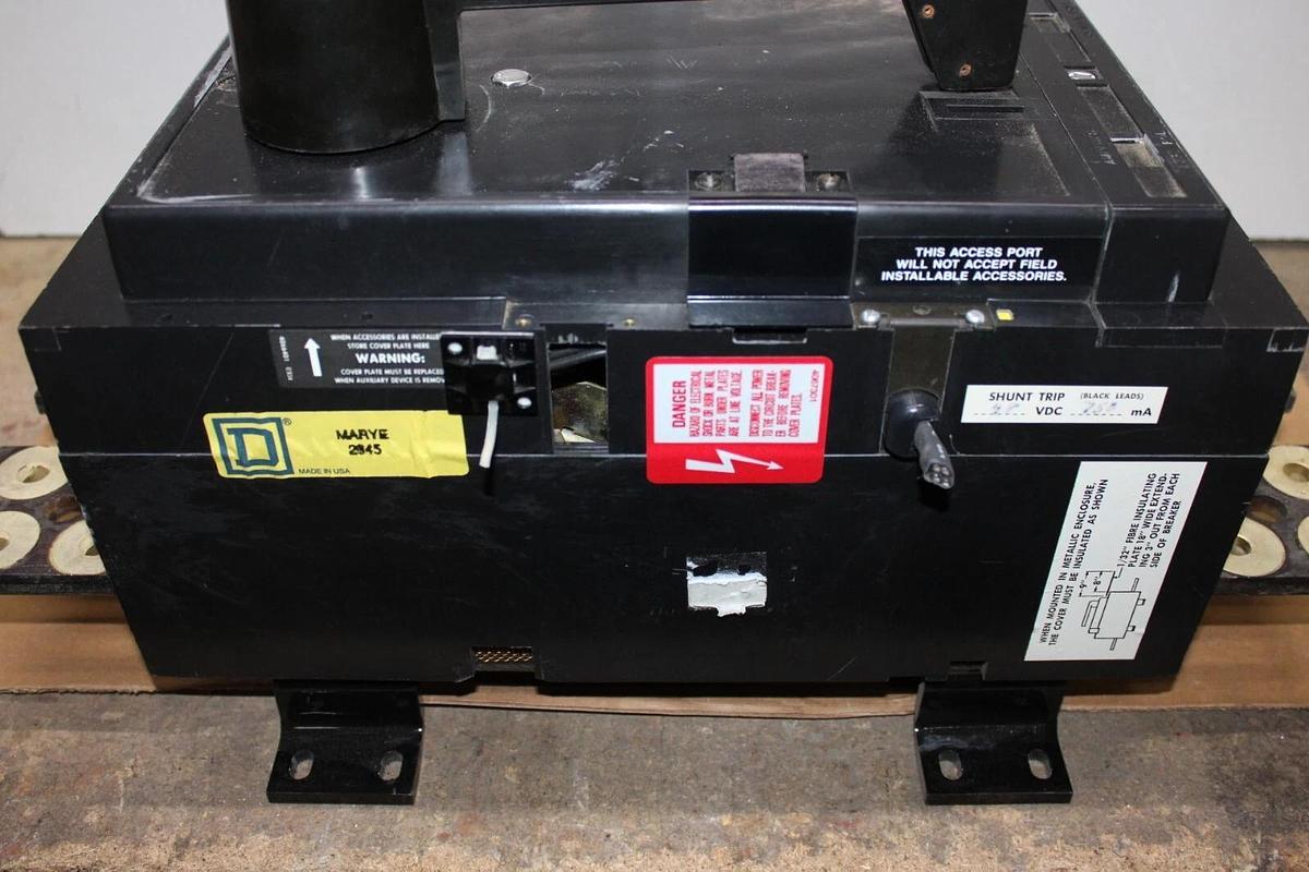 Used SQUARE D DC CIRCUIT BREAKER PAF362000DCM021433 W/ AUX. SWITCH & SHUNT TRIP