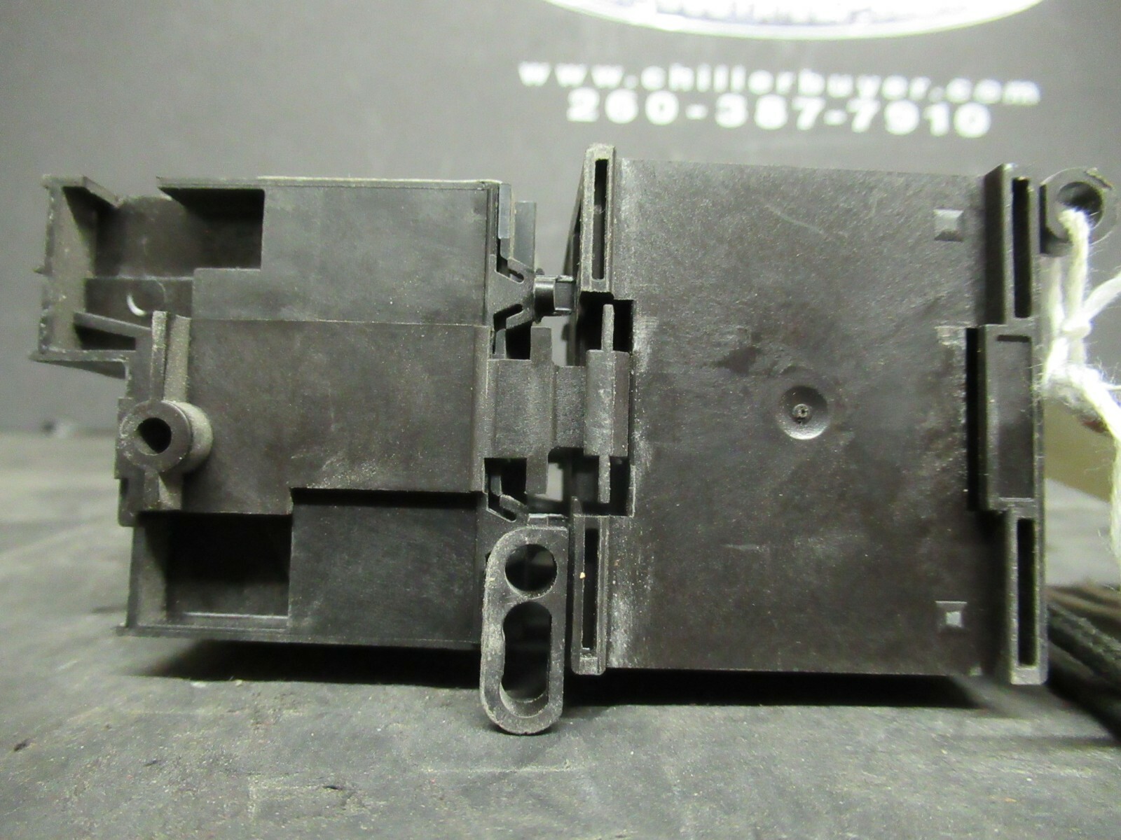 Used 16 AMP ABB STARTER B7-30-10 600 VAC 5 HP COIL: 24 VAC W/ T7DU OVERLOADS 1.6-2.4A