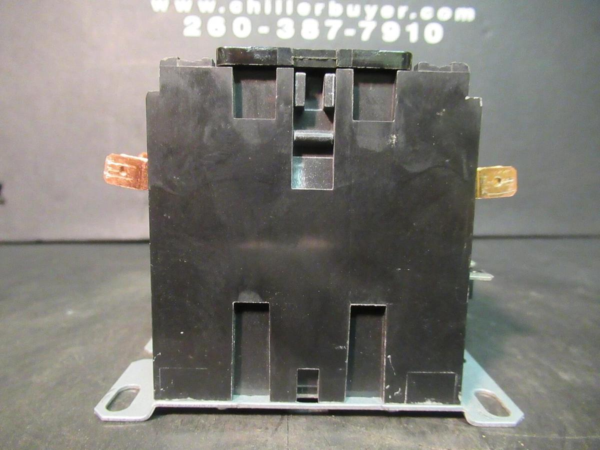 Used TRANE 3-PHASE CONTACTOR CTR02578 600 VAC 50 AMP 25 HP COIL: 120 VAC