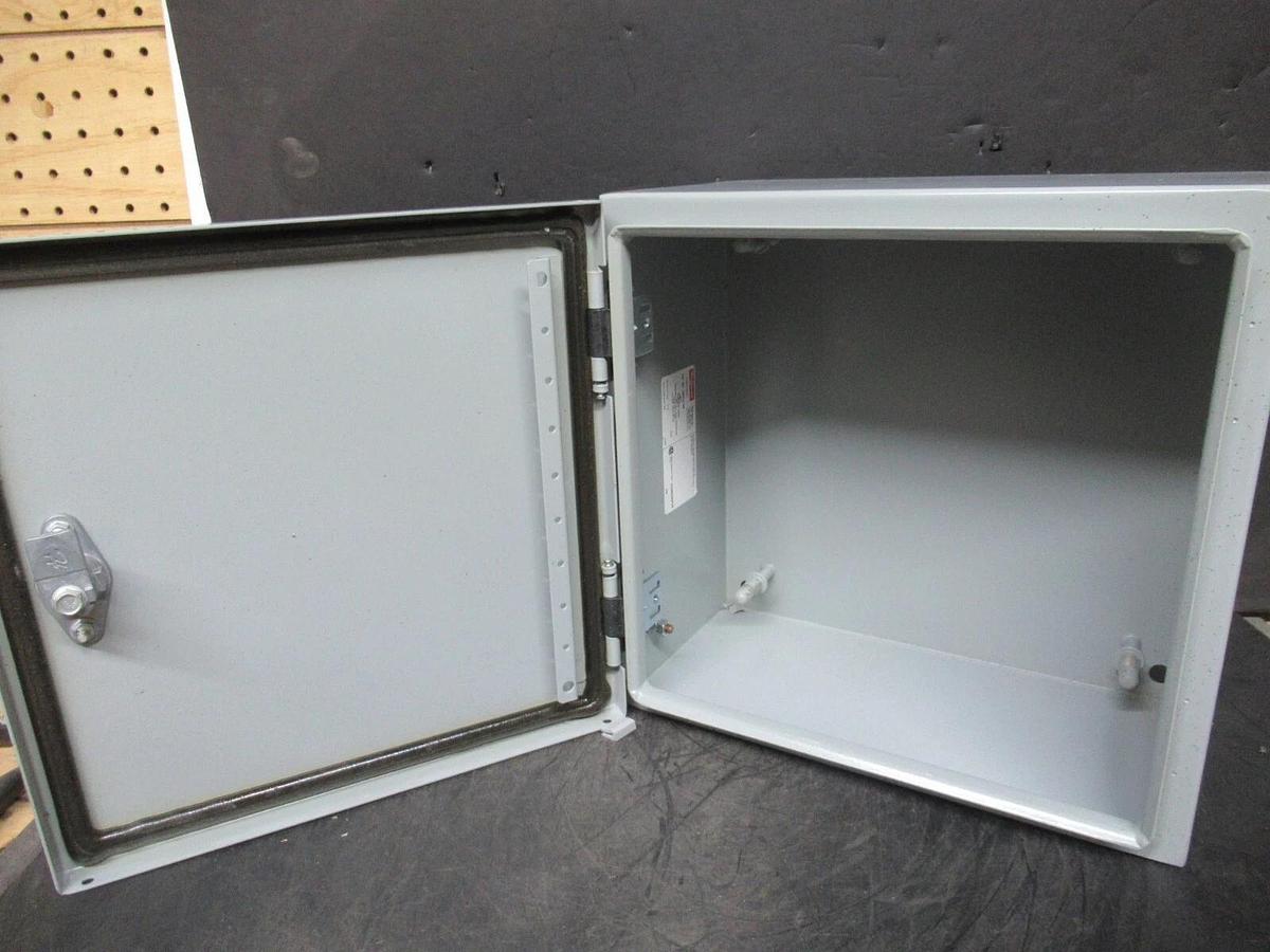 NEW SURPLUS HOFFMAN TYPE 4, 12 ENCLOSURE CSD12126 12" X 12" X 6" **WARRANTY**