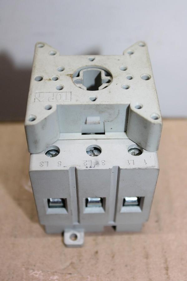 Used ALLEN BRADLEY LOAD SWITCH 194E-A63-1753 SER. B 600 VAC 63 AMP 3-PHASE 25 HP