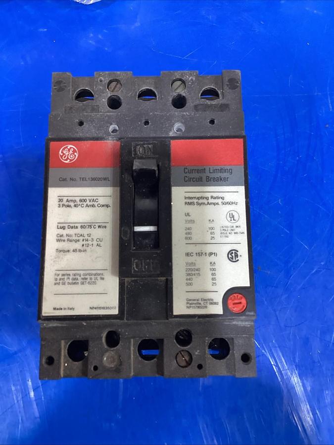 Used LOT OF 2 GE CIRCUIT BREAKER TEY120 20 AMP 1-POLE 277 VAC HID HACR TEY M-1068
