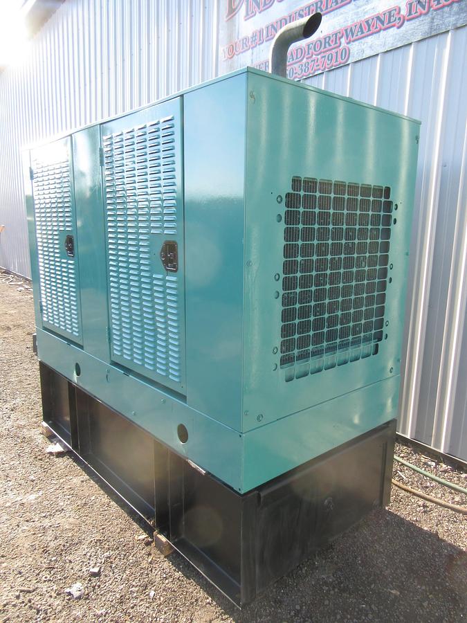 Used 50 KW DIESEL GENERATOR CUMMINS 120/240V B3.9-G4 ENCLOSED RECONNECTABLE VIDEO