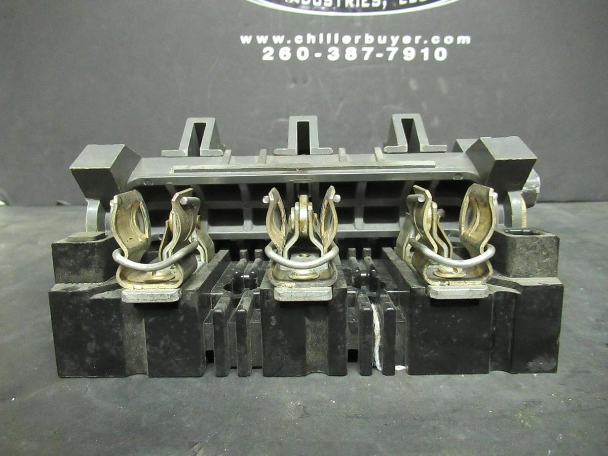 Used ALLEN BRADLEY DISCONNECT SWITCH 40021-58-02 600 VAC W/ X-401978 30 AMPS 600 VAC