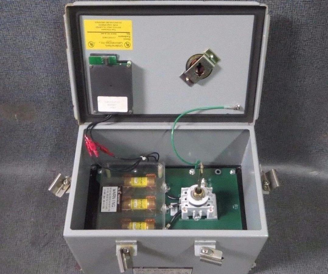 Used INNOVATIVE TECHNOLOGIES INC - LSPE SURGE PROTECTOR 120/240V # LSPE-3D 120/240CD