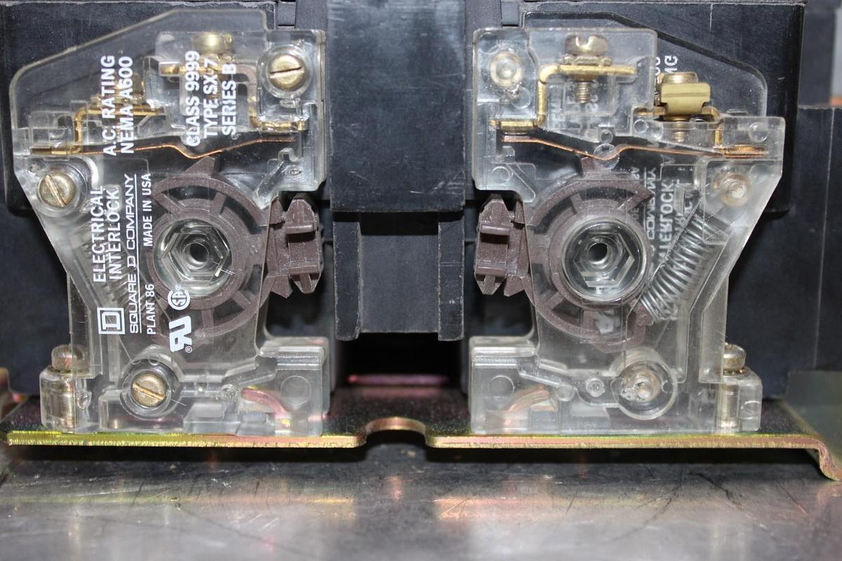 Used SQUARE D CONTACTOR 8502SF02 NEMA SIZE 4 600 VAC 100 HP COIL: 120 VOLT