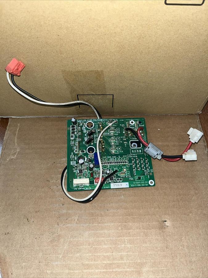 Used CARRIER TEMPERATURE RESET CIRCUIT BOARD 32GB500254 / HT203777-2