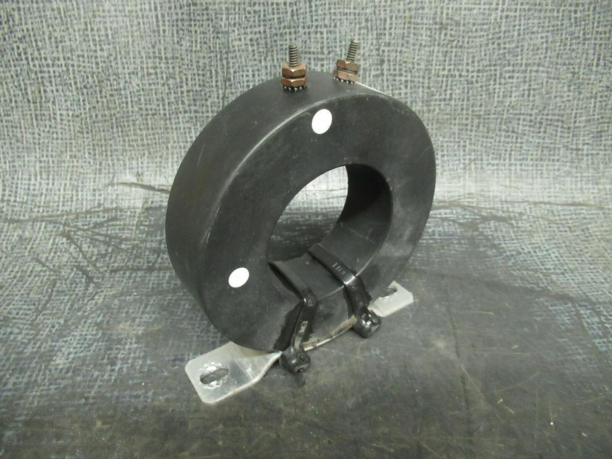 Used WICC LTD CURRENT TRANSFORMER MW1148-1 025-34195-002 RATIO: 1400:5A 50-400 HZ