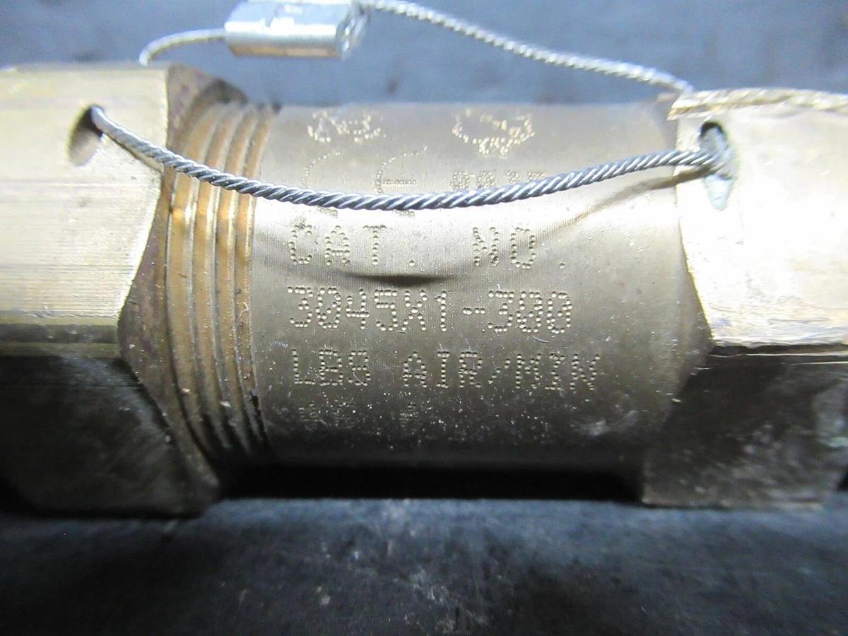 Used EB51FZ-242 / 3045X1-300 RELIEF VALVE 3/4" 300 PSI 20.7 BAR 21.12 kg AIR/SEC