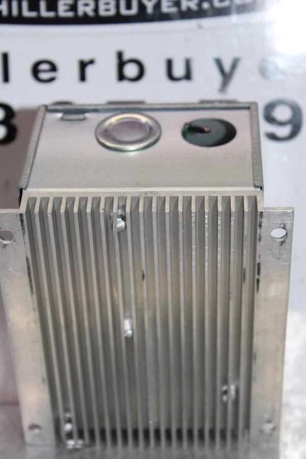 Used JOHNSON CONTROLS P66 ELECTRONIC FAN SPEED CONTROL P66AB-1 480 VAC