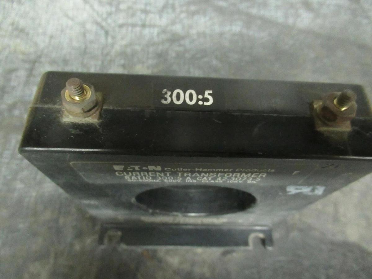 Used EATON CURRENT TRANSFORMER 42-3073-5 RATIO: 300:5 A 50-400 HZ **WARRANTY**