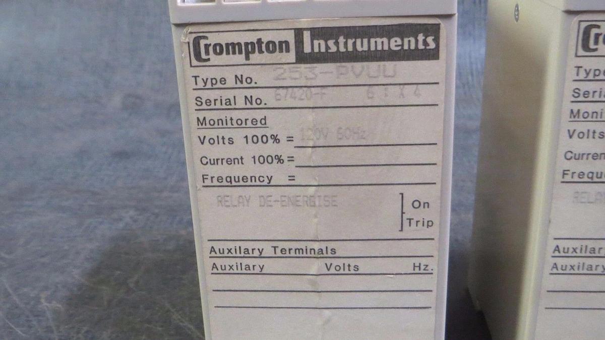 Used (1) CROMPTON INSTRUMENTS PROTECTOR 120 VAC 60 Hz # 252-PVUU # U-PQBX
