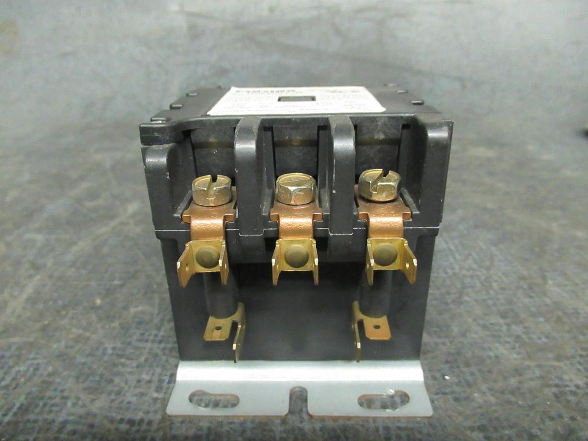 Used FURNAS DEFINITE PURPOSE CONTACTOR 42DF35AFAJW 50 AMP 600V 25HP COIL: 120V