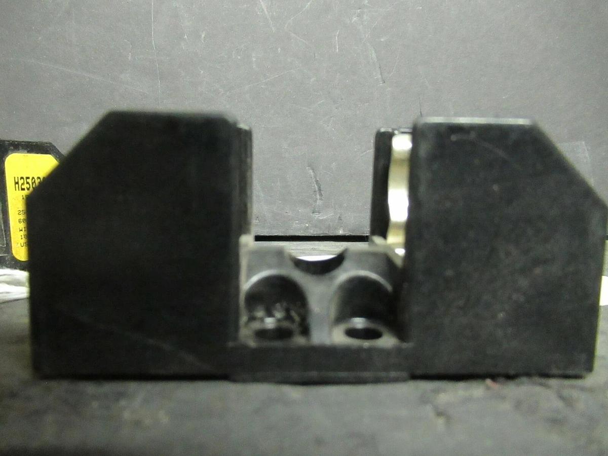 Used LOT OF 2 BUSSMANN FUSE HOLDER H25030-1P FOR 30 AMP 250 V FUSES
