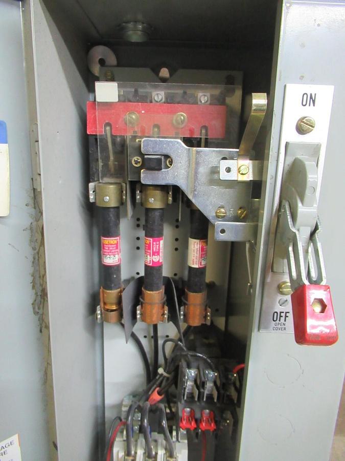 Used WESTINGHOUSE COMBINATION STARTER A204S2AHA-BJ2LT SIZE: 2 25 HP 600 VAC