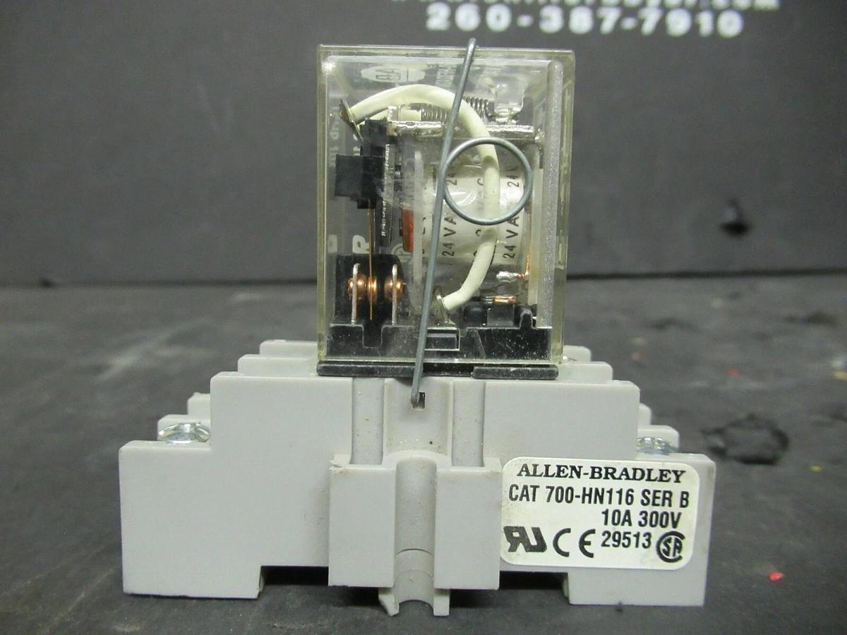 Used ALLEN BRADLEY RELAY AND BASE 700-HF32A24 SER. B W/ 700-HN116 SER. B BASE
