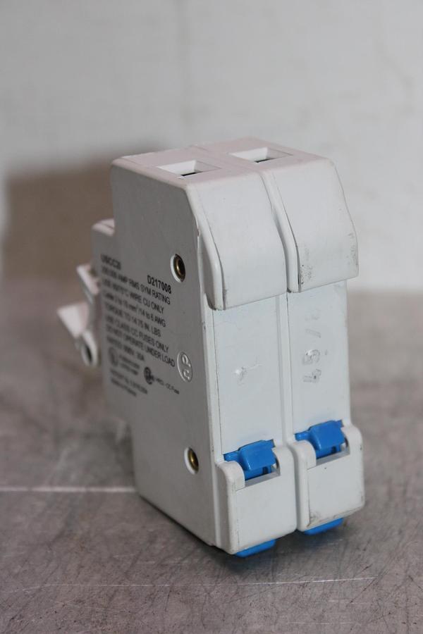 Used FERRAZ SHAWMUT ULTRASAFE FUSE HOLDER USC33I 600 VAC 3-POLE 30 AMP