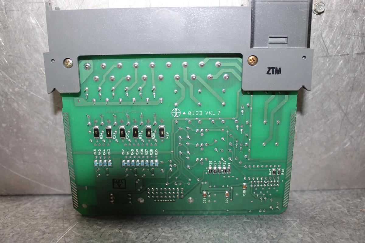 Used PRO MARINER TRUEPOWER COMBI 2500 QS 2412 BATTERY CHARGER 120 VAC 12 VDC