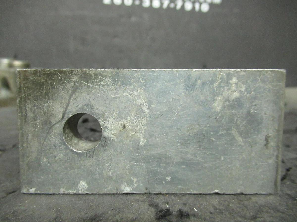 Used (3) QTY CMC LA-600 1 (SINGLE) BARREL MECHANICAL CONNECTOR LUG TAP 600 KCMIL - 2