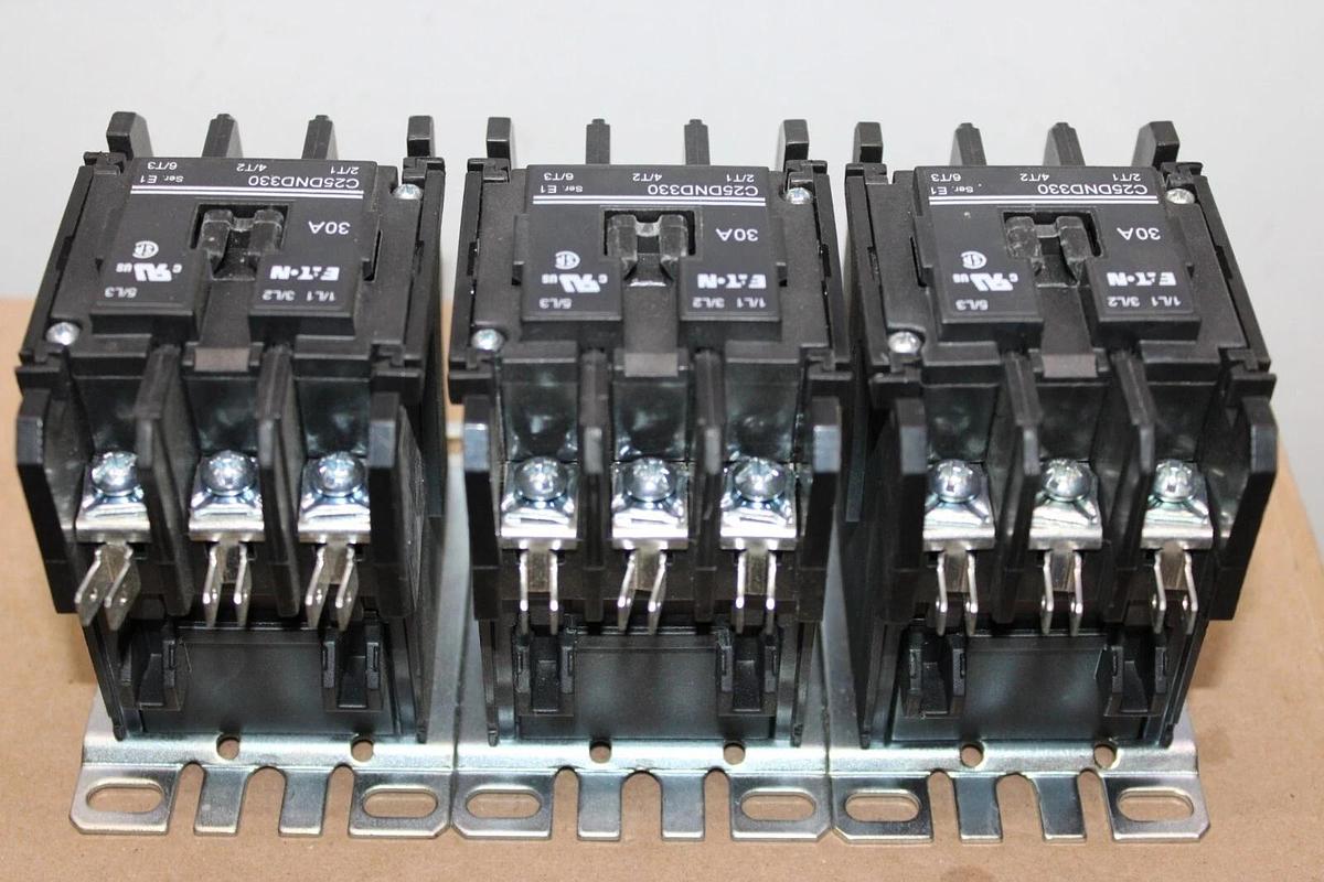 Used CUTLER HAMMER CONTACTOR C25DND330 30 AMP COIL: 120V **LOT OF 3**