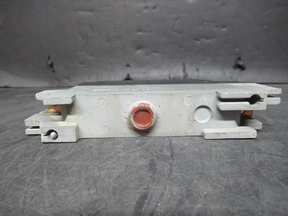 Used SQUARE D SINGLE POLE BREAKER 20 AMP 277 VAC TYPE: ML - DH-61 - 992920 J29L143