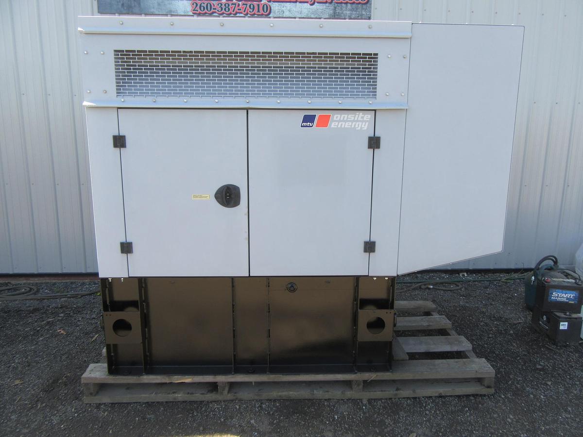 Used 20 KW DIESEL GENERATOR MTU 120/240 V 4LE1 ISUZU SOUND ENCLOSED 96 HRS  VIDEO