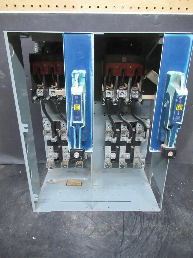Used SQUARE D MCC MOTOR CONTROL DUAL FEEDER 17" MODEL 4 NO FUSES WITH DISCONNECTS
