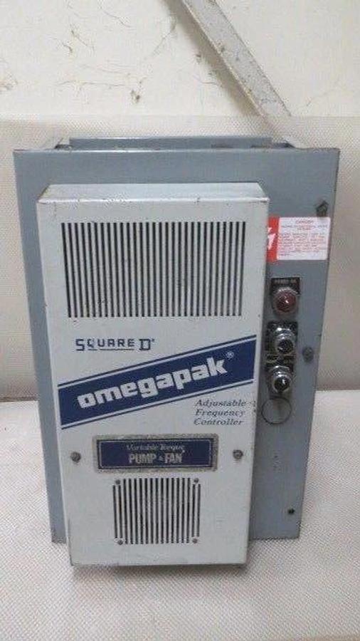 Used SQUARE D OMEGAPAK ADJUSTABLE VFD E07H10P16B16 5AF04F 460V 9.7A 3-PHASE 5HP