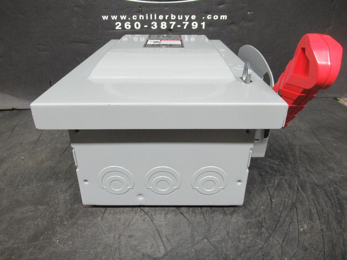 NEW IN BOX SIEMENS HEAVY DUTY FUSIBLE SAFETY SWITCH HNF361 600 VAC 30 AMP