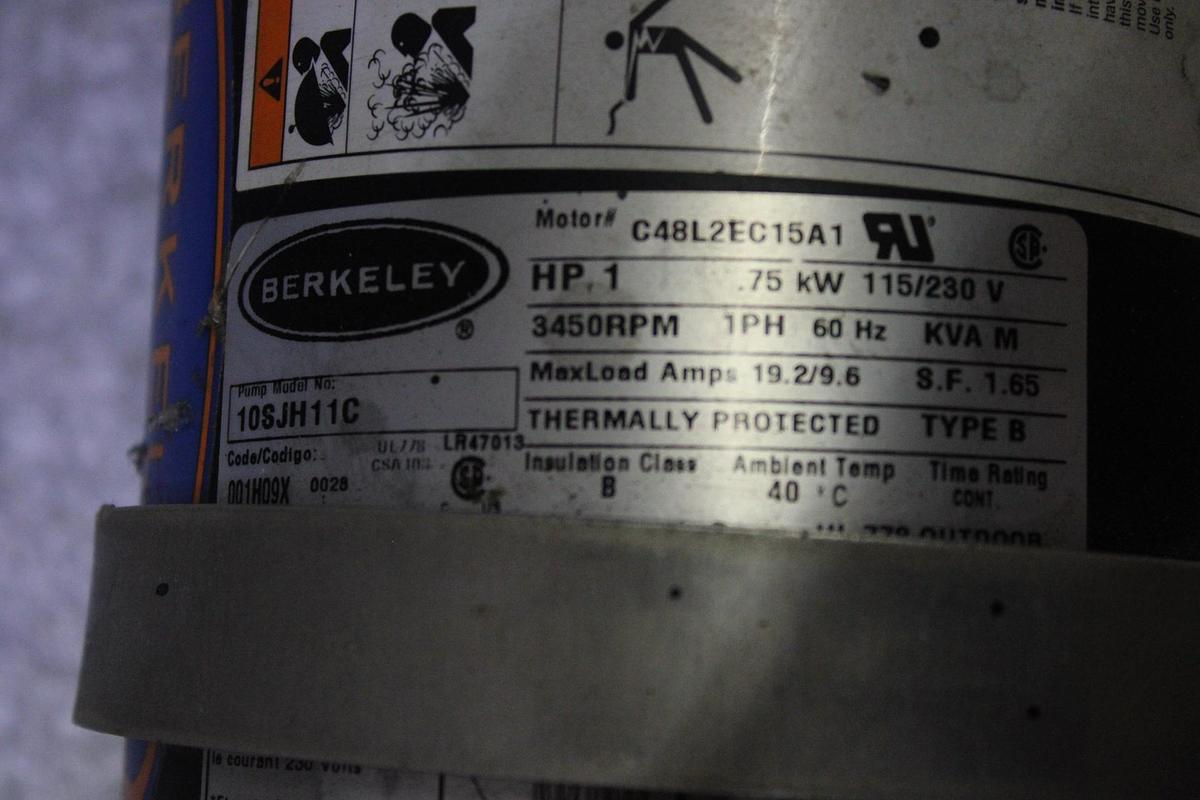 Used FLOTEC CENTRIFUGAL PUMP C48L2EC15A1 FP4832-08 1 HP 115/230V 3450 RPM 1-PHASE