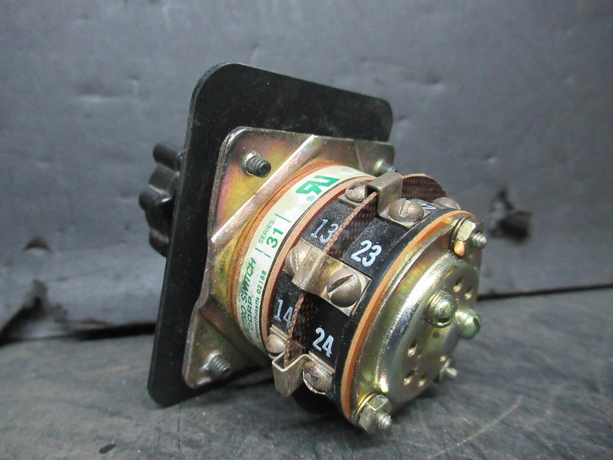 Used ELECTROSWITCH SERIES 31 CONTROL SWITCH 3109C 3-PHASE 125-600 VAC 10-3 AMP