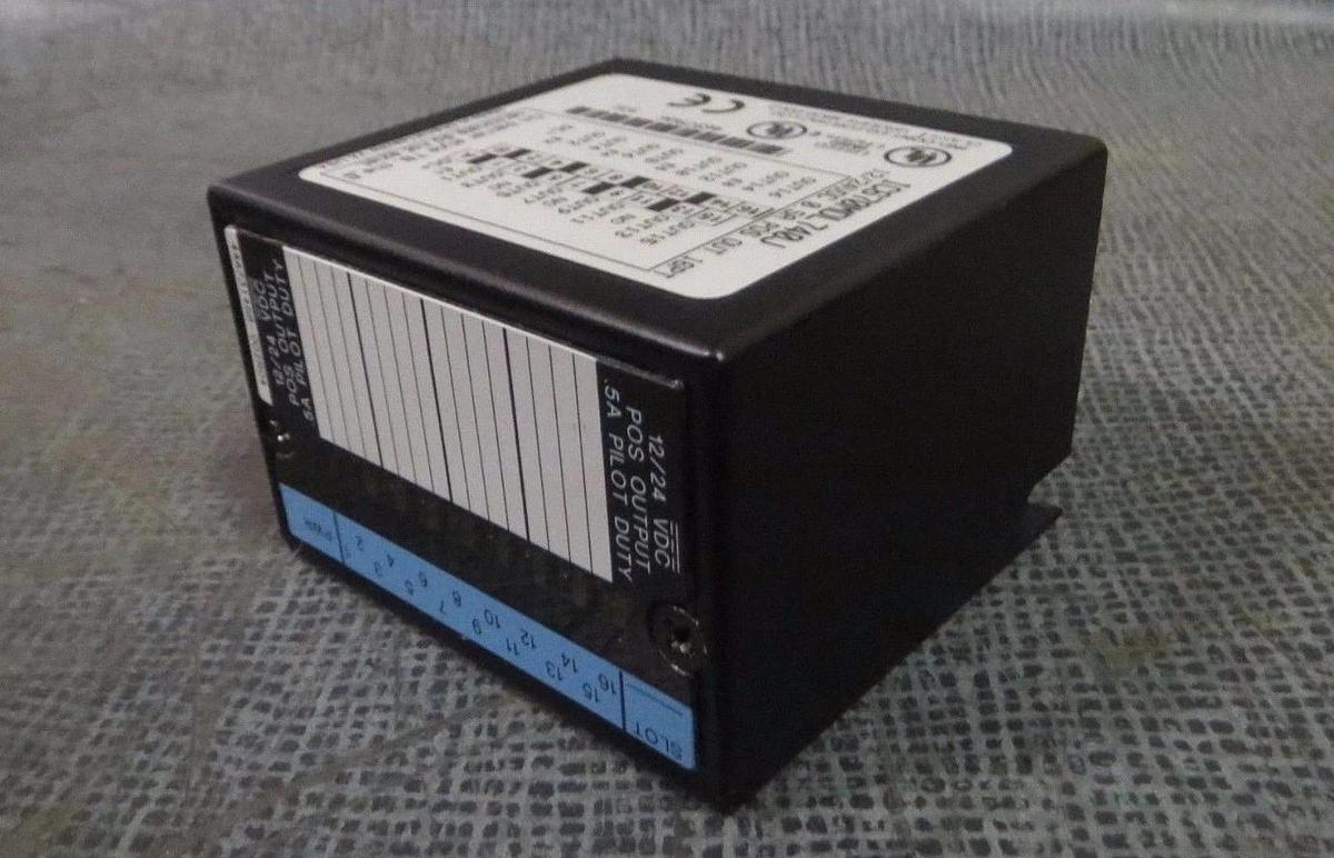 Used GE FANUC OUTPUT MODULE 12/24 VDC 0.5 AMP 16 PT MODEL: IC670MDL740J