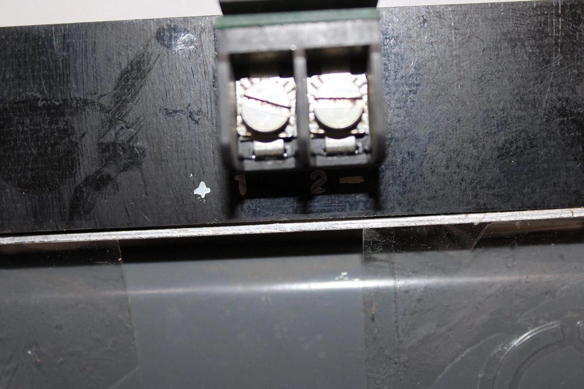 Used ARGA AC CURRENT TRANSFORMER 2-239 INPUT: 0-1000 VAC OUTPUT: 0-10 VDC