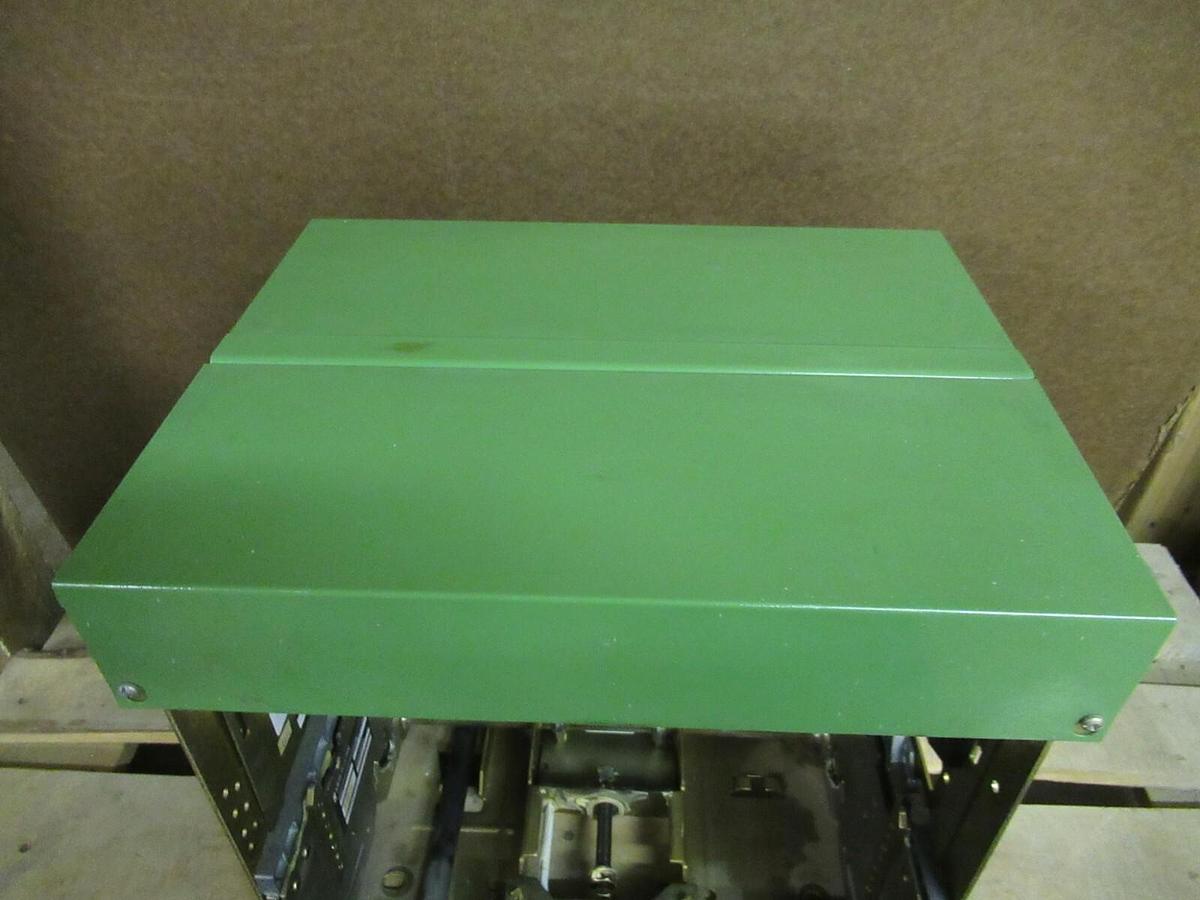 Used 1200 A SQUARE D MERLIN GERIN MASTERPACT BREAKER STATIONARY ASSEMBLY MP12 CRADLE