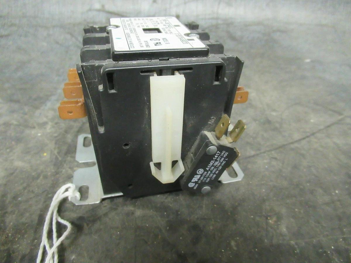 Used 40 AMP PRODUCTS UNLIMITED 3100-30T1042CL X13070449020 600 VAC 25 HP 50 AMP/RES