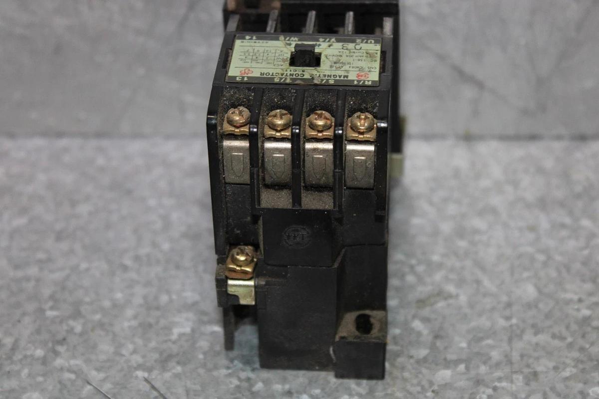 Used MAGNETIC STARTER S-C11L 500 VAC 20 AMP 4-POLE 5.5 HP COIL: 220 VOLT *WARRANTY*