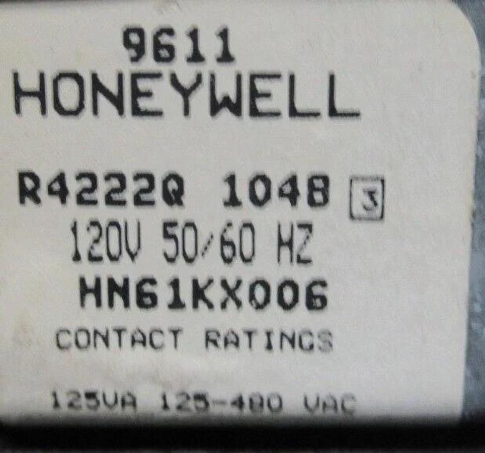 Used HONEYWELL GENERAL USE RELAY R611 R4222Q-1048 HN61KX006 480 VAC 3 AMP @ 277 VAC