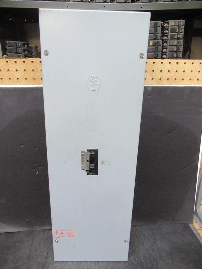 Used GE CIRCUIT BREAKER ENCLOSURE TQD225F ENCL. TYPE 1 W/ TQD32100 100 AMP 240 VAC